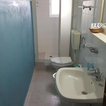 意大利别墅酒店 酒店 阿祖罗港