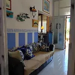 Отель Italia 2*