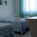 Italia Отель Порт-Аццурро