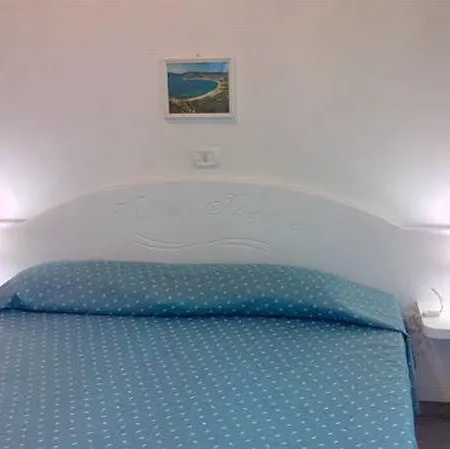 Italia 2*